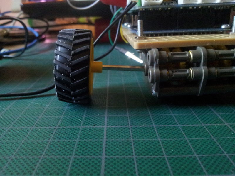 File:Robolipho blown axel.jpg