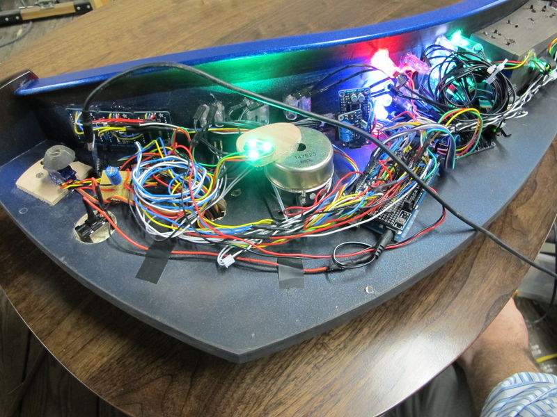 File:Artdesk scd fullviewleft.jpg